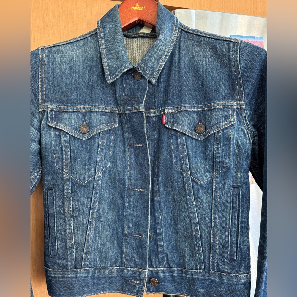 Levi's Women's Dark Blue Original Trucker Jean Jacket